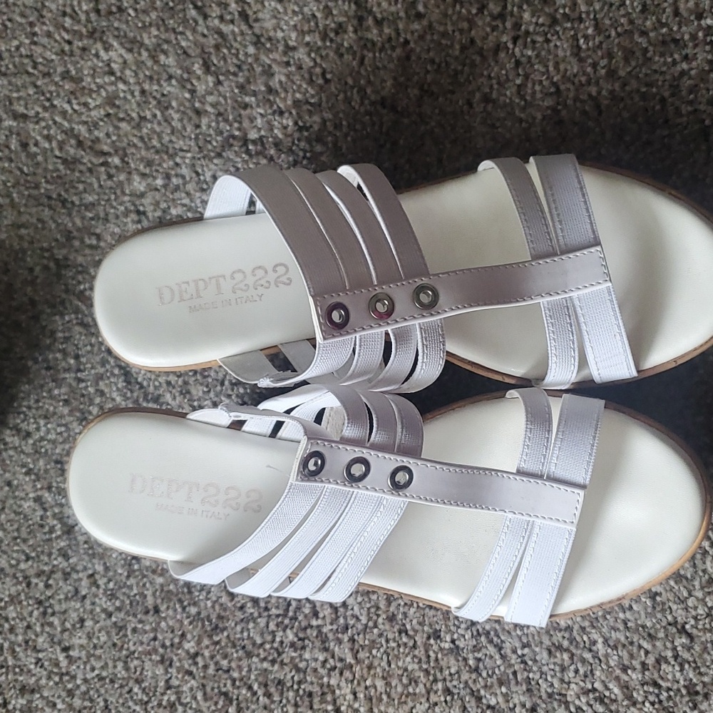 Dept 22 white heeled slip-on sandal